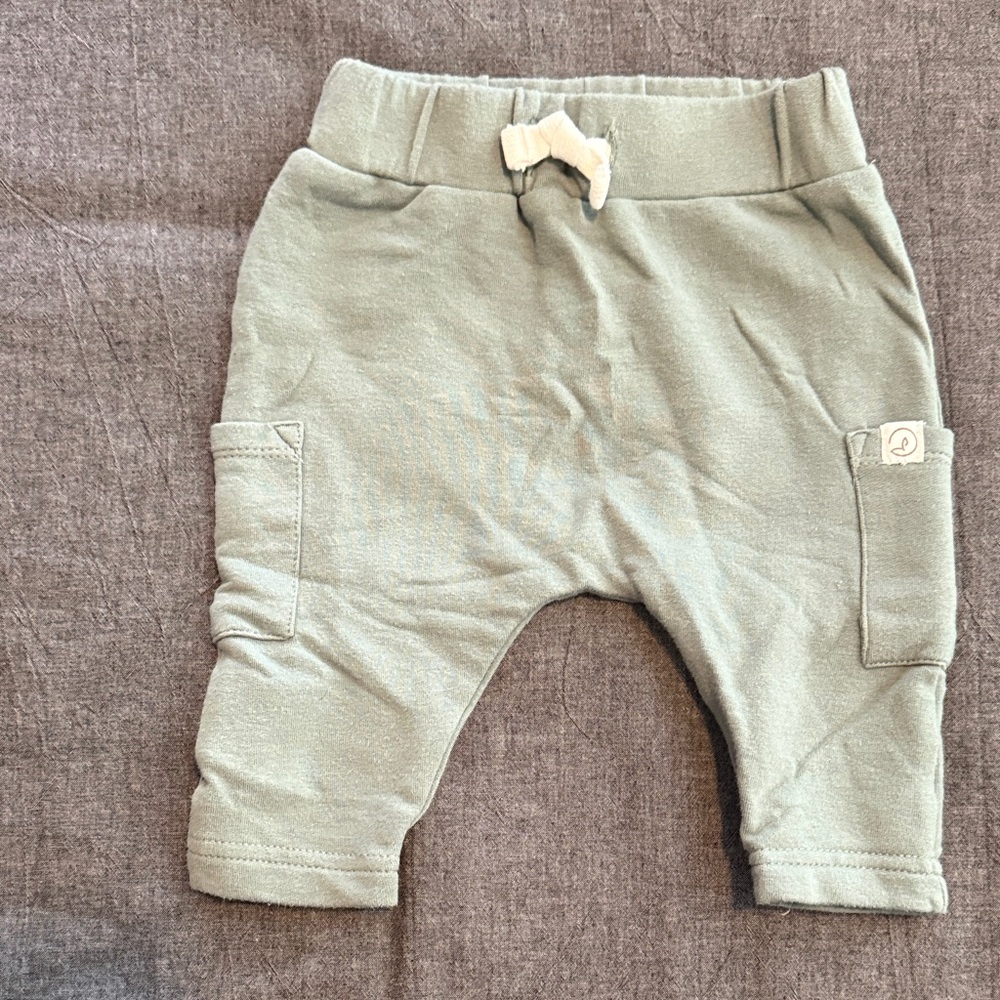 Little Planet by Carter’s baby joggers - green